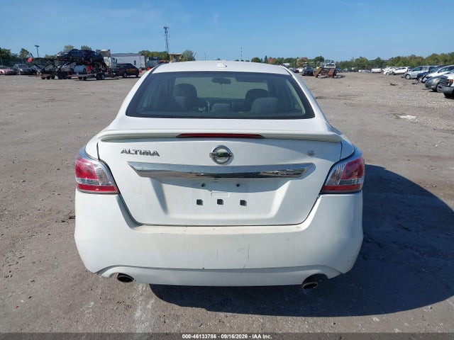 2015 Nissan Altima 2.5 S მანქანა იყიდება აუქციონზე, vin: 1N4AL3AP1FC249669, აუქციონის ნომერი: 46133786