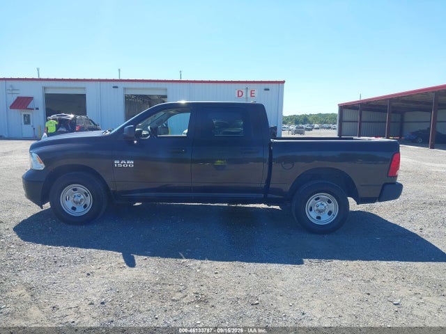 46133787 :رقم المزاد ، 1C6RR7KGXHS766146 vin ، 2017 Ram 1500 Tradesman  4x4 5'7 Box مزاد بيع
