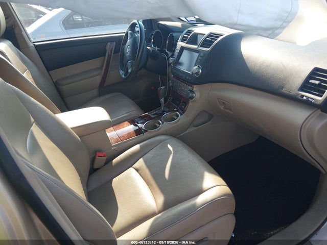Продажа на аукционе авто 2011 Toyota Highlander Limited V6, vin: 5TDYK3EH2BS041131, номер лота: 46133812