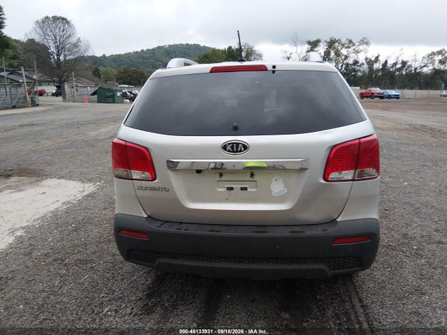 Auction sale of the 2011 Kia Sorento Lx, vin: 5XYKTCA18BG182407, lot number: 46133931