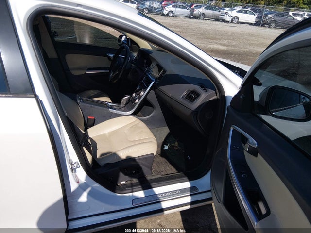 46133944 :رقم المزاد ، LYV402HKXHB148898 vin ، 2017 Volvo S60 Inscription T5 مزاد بيع