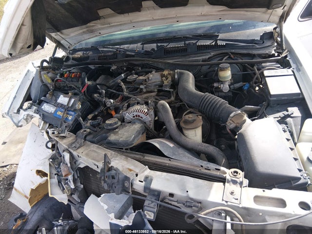 2000 Mercury Grand Marquis Ls მანქანა იყიდება აუქციონზე, vin: 2MEFM75W9YX608907, აუქციონის ნომერი: 46133952