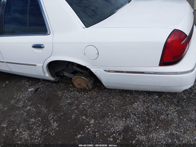 2000 Mercury Grand Marquis Ls მანქანა იყიდება აუქციონზე, vin: 2MEFM75W9YX608907, აუქციონის ნომერი: 46133952