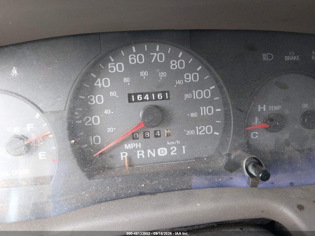 2000 Mercury Grand Marquis Ls მანქანა იყიდება აუქციონზე, vin: 2MEFM75W9YX608907, აუქციონის ნომერი: 46133952