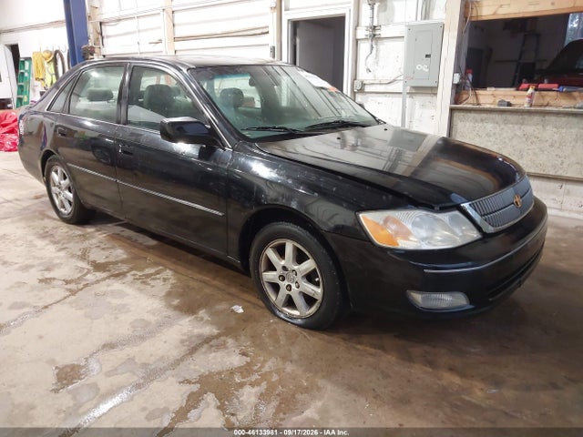 46133981 :رقم المزاد ، 4T1BF28B3YU107763 vin ، 2000 Toyota Avalon Xls مزاد بيع