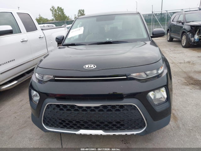 2021 Kia Soul Lx მანქანა იყიდება აუქციონზე, vin: KNDJ23AU9M7125061, აუქციონის ნომერი: 46133983