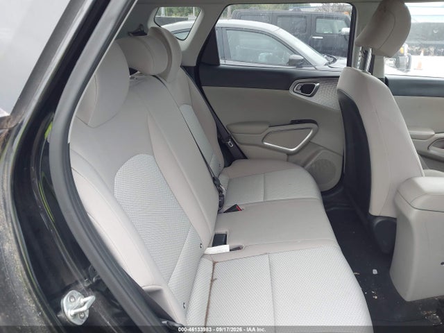 2021 Kia Soul Lx მანქანა იყიდება აუქციონზე, vin: KNDJ23AU9M7125061, აუქციონის ნომერი: 46133983