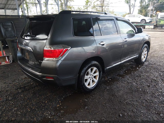 Продаж на аукціоні авто 2012 Toyota Highlander Se V6, vin: 5TDBK3EH7CS100861, номер лоту: 46133984