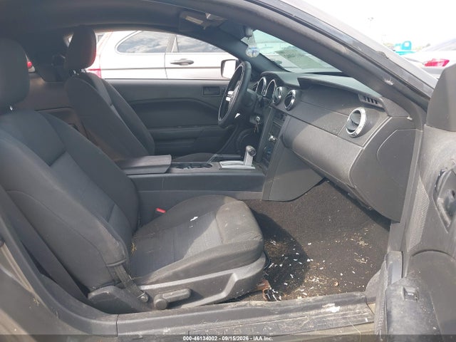 Aukcja sprzedaży 2005 Ford Mustang V6 Deluxe/v6 Premium, vin: 1ZVFT80N855194618, numer aukcji: 46134002
