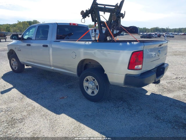 46134029 :رقم المزاد ، 3C63R3GT0FG708233 vin ، 2015 Ram 3500 Tradesman مزاد بيع