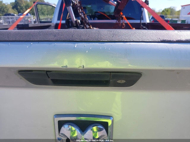 46134029 :رقم المزاد ، 3C63R3GT0FG708233 vin ، 2015 Ram 3500 Tradesman مزاد بيع
