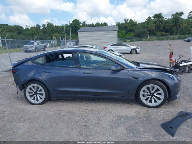 Tesla Model 3 Rear-wheel Drive 2022 5YJ3E1EA7NF329311 Image 11