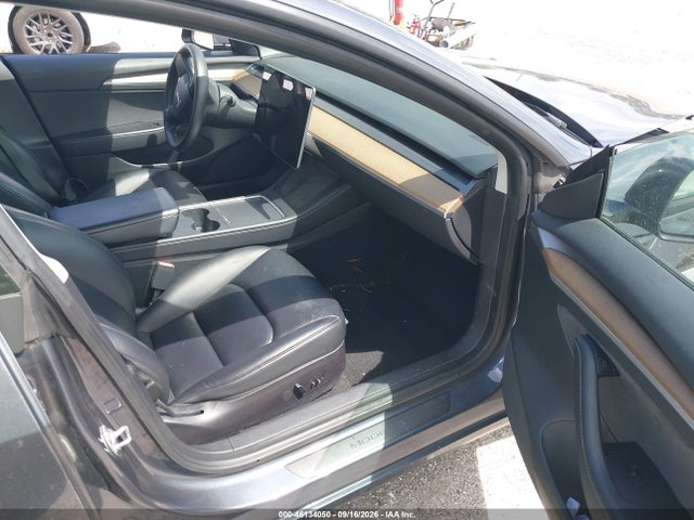 Tesla Model 3 Rear-wheel Drive 2022 5YJ3E1EA7NF329311 Image 5