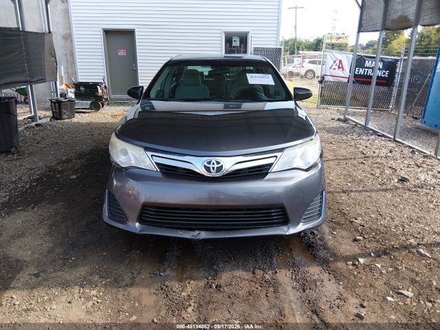2014 Toyota Camry Le მანქანა იყიდება აუქციონზე, vin: 4T4BF1FK0ER437312, აუქციონის ნომერი: 46134052