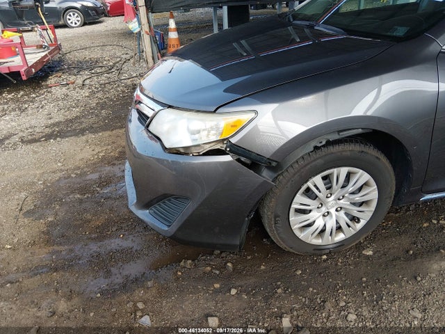 2014 Toyota Camry Le მანქანა იყიდება აუქციონზე, vin: 4T4BF1FK0ER437312, აუქციონის ნომერი: 46134052