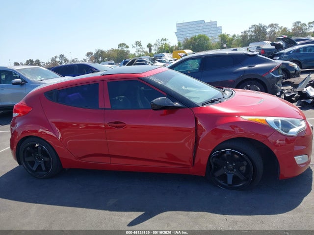 Продажа на аукционе авто 2013 Hyundai Veloster Base W/gray, vin: KMHTC6AD7DU157284, номер лота: 46134139