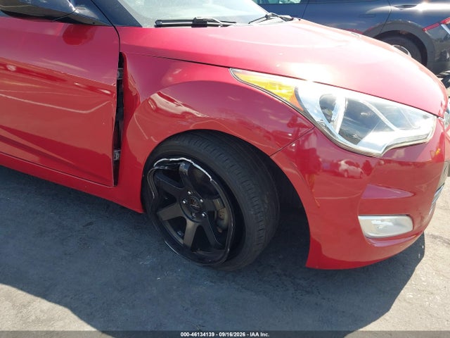 Продажа на аукционе авто 2013 Hyundai Veloster Base W/gray, vin: KMHTC6AD7DU157284, номер лота: 46134139