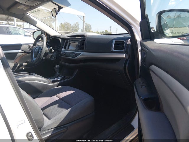 5TDZKRFH6GS160281 Toyota Highlander Le V6