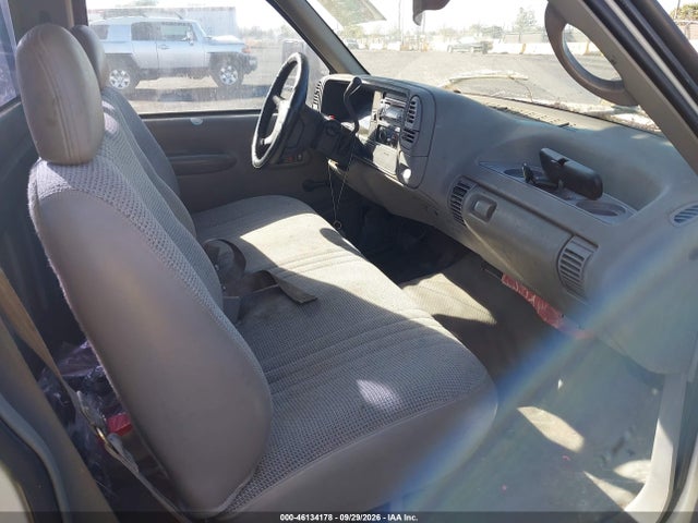 Продажа на аукционе авто 1996 Gmc Sierra C1500, vin: 1GTEC14W4TZ524057, номер лота: 46134178