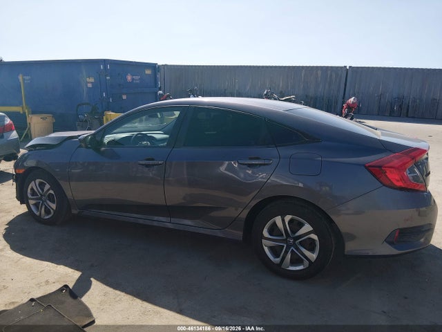 Продажа на аукционе авто 2017 Honda Civic Lx, vin: 2HGFC2F50HH565907, номер лота: 46134186