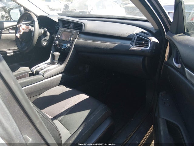 Продажа на аукционе авто 2017 Honda Civic Lx, vin: 2HGFC2F50HH565907, номер лота: 46134186