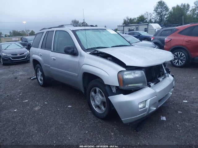 2008 Chevrolet Trailblazer Lt მანქანა იყიდება აუქციონზე, vin: 1GNDT13S082211427, აუქციონის ნომერი: 46134243