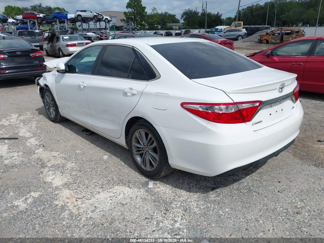 46134283 :رقم المزاد ، 4T1BF1FK0GU185221 vin ، 2016 Toyota Camry Se مزاد بيع