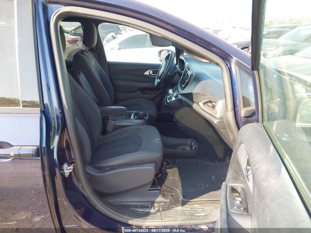 Продажа на аукционе авто 2019 Chrysler Pacifica Touring Plus, vin: 2C4RC1FG5KR742024, номер лота: 46134323