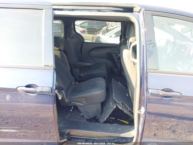 Продажа на аукционе авто 2019 Chrysler Pacifica Touring Plus, vin: 2C4RC1FG5KR742024, номер лота: 46134323