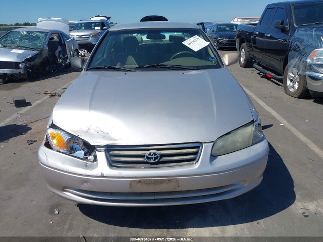 46134379 :رقم المزاد ، 4T1BF28K0YU945345 vin ، 2000 Toyota Camry Le V6 مزاد بيع