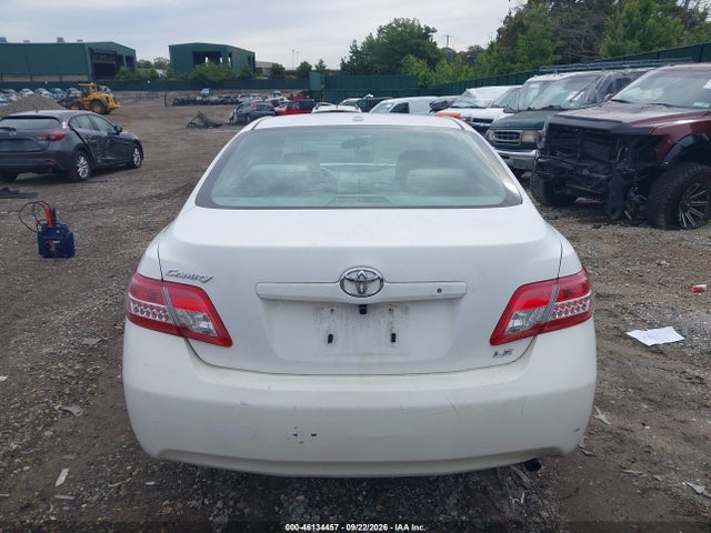 46134457 :رقم المزاد ، 4T4BF3EKXAR042710 vin ، 2010 Toyota Camry Le مزاد بيع