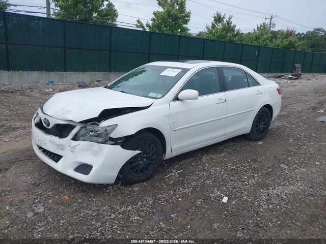 46134457 :رقم المزاد ، 4T4BF3EKXAR042710 vin ، 2010 Toyota Camry Le مزاد بيع