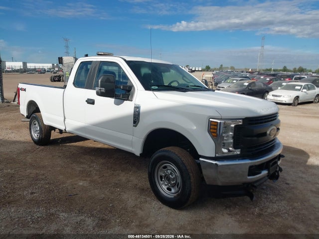 46134501 :رقم المزاد ، 1FT7X2B61KEC59951 vin ، 2019 Ford F-250 Xl مزاد بيع