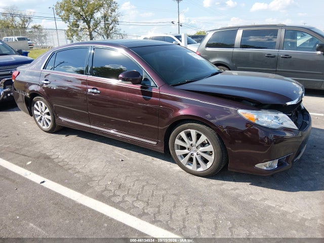 46134534 :رقم المزاد ، 4T1BK3DB3BU432816 vin ، 2011 Toyota Avalon Limited مزاد بيع