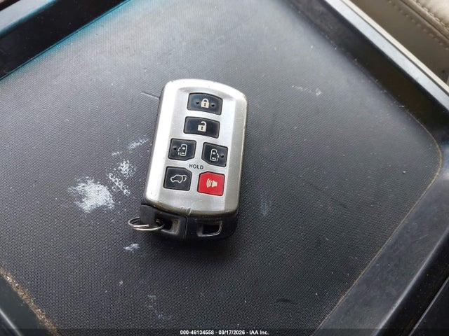 2011 Toyota Sienna Limited მანქანა იყიდება აუქციონზე, vin: 5TDDK3DC4BS019264, აუქციონის ნომერი: 46134558