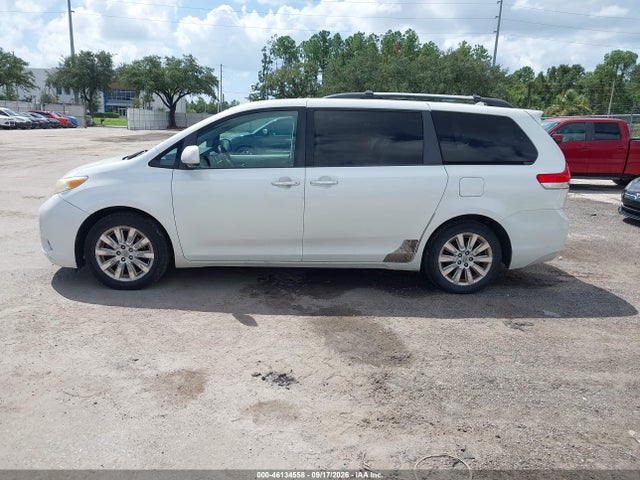 2011 Toyota Sienna Limited მანქანა იყიდება აუქციონზე, vin: 5TDDK3DC4BS019264, აუქციონის ნომერი: 46134558
