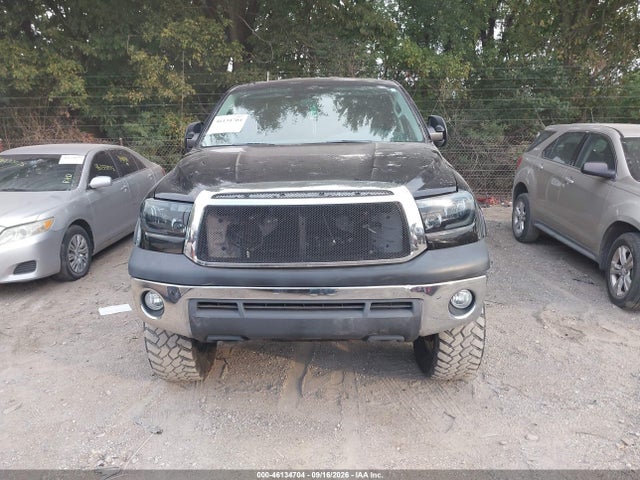 Продаж на аукціоні авто 2012 Toyota Tundra Grade 5.7l V8, vin: 5TFUW5F11CX220045, номер лоту: 46134704