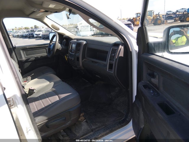 2019 Ram 1500 Classic Tradesman  4x2 5'7 Box მანქანა იყიდება აუქციონზე, vin: 1C6RR6KG0KS678126, აუქციონის ნომერი: 46134733