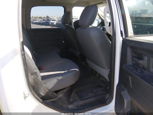 2019 Ram 1500 Classic Tradesman  4x2 5'7 Box მანქანა იყიდება აუქციონზე, vin: 1C6RR6KG0KS678126, აუქციონის ნომერი: 46134733