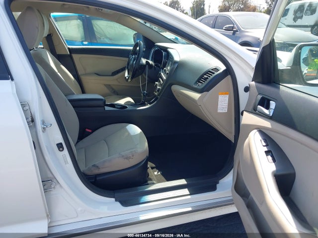 46134734 :رقم المزاد ، KNAGM4ADXF5086454 vin ، 2015 Kia Optima Hybrid مزاد بيع