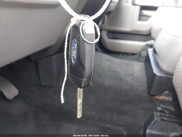 46134749 :رقم المزاد ، 1FTBF2B66HEB44011 vin ، 2017 Ford F-250 Xlt مزاد بيع