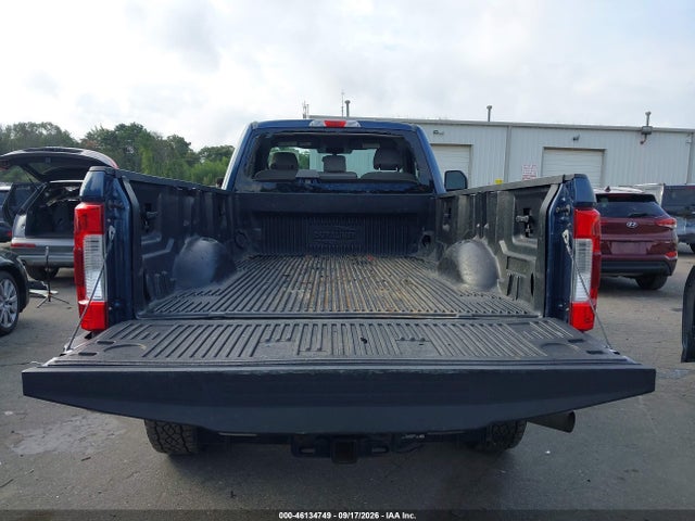 46134749 :رقم المزاد ، 1FTBF2B66HEB44011 vin ، 2017 Ford F-250 Xlt مزاد بيع