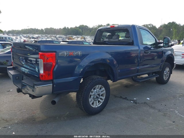 46134749 :رقم المزاد ، 1FTBF2B66HEB44011 vin ، 2017 Ford F-250 Xlt مزاد بيع