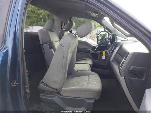 46134749 :رقم المزاد ، 1FTBF2B66HEB44011 vin ، 2017 Ford F-250 Xlt مزاد بيع