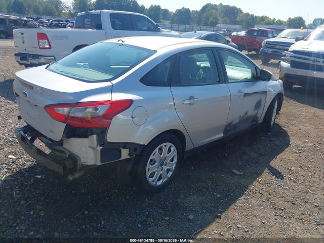 46134785 :رقم المزاد ، 1FAHP3F29CL231464 vin ، 2012 Ford Focus Se مزاد بيع