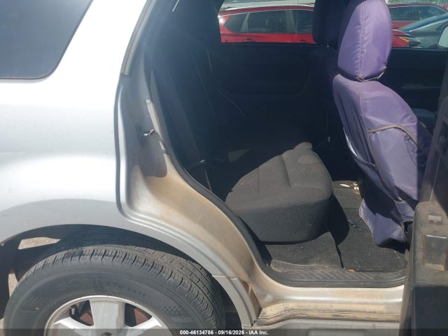 46134786 :رقم المزاد ، 1FMCU03G99KA65064 vin ، 2009 Ford Escape Xlt مزاد بيع