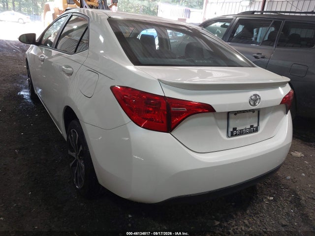 2017 Toyota Corolla Se მანქანა იყიდება აუქციონზე, vin: 5YFBURHEXHP577590, აუქციონის ნომერი: 46134817