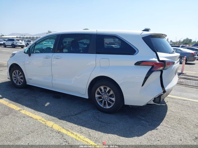 Продажа на аукционе авто 2021 Toyota Sienna Le, vin: 5TDKRKEC7MS004496, номер лота: 46134823