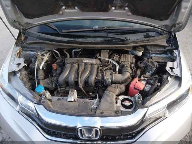 Honda FIT LX 2019 3HGGK5H40KM732451 Image 10