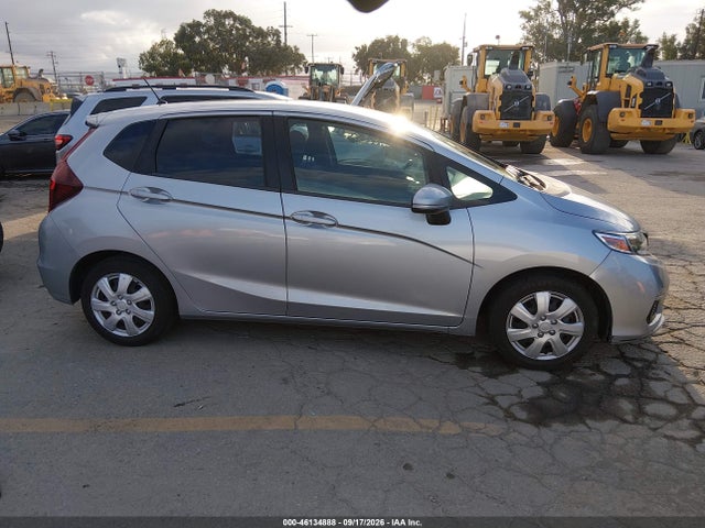 Honda FIT LX 2019 3HGGK5H40KM732451 Image 13